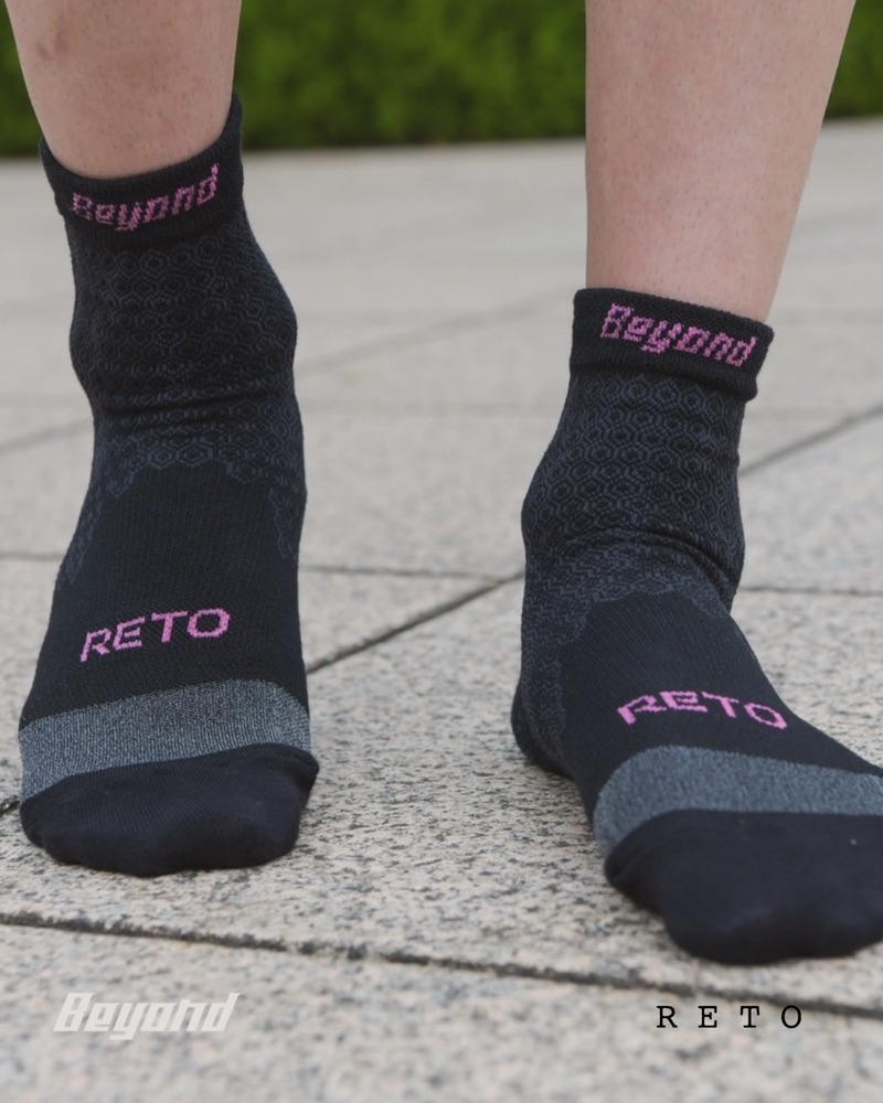 RETO × Beyond コラボソックス